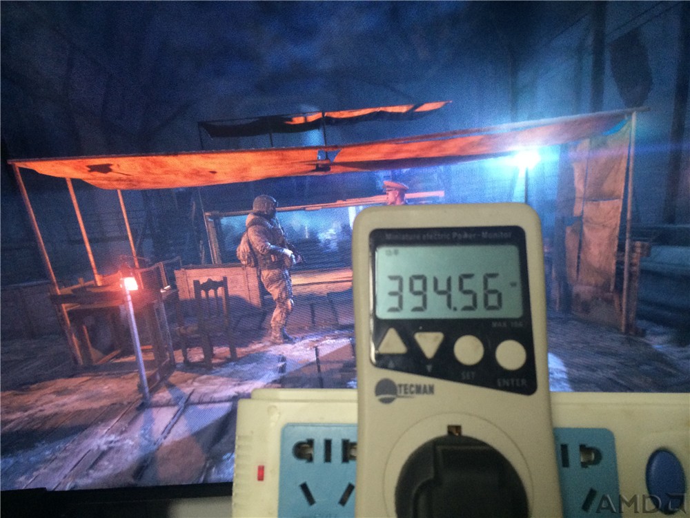 NANO 地铁2033 开大 功耗.jpg