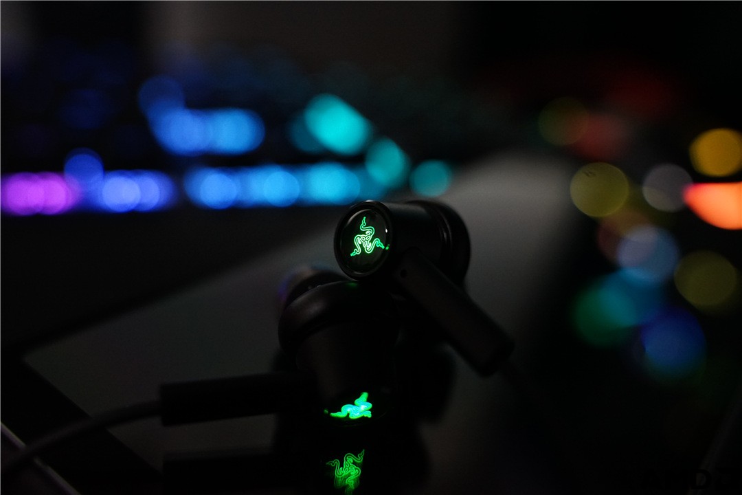 高颜降噪—Razer 雷蛇 战锤狂鲨USB-C降噪版入耳式耳机